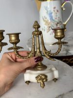 Franču Luija XVI stila Neliela Izmēra Svečturu Pāris ar Marmora Pamatni (5092) - Image 3