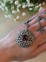 Eleganta antīka 925 sudraba kaklarota ar lielu ažūru kulonu un violetu ametistu, (6819) – Bild 3