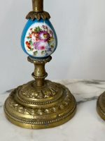 Neliela Izmēra Svečturu Pāris ar Porcelāna Detalizāciju (5089) - Image 5