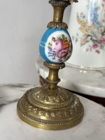 Neliela Izmēra Svečturu Pāris ar Porcelāna Detalizāciju (5089) - Image 6