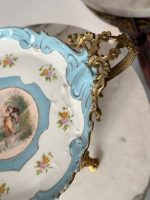 Porcelāna Trauks ar Greznu Bronzas Detalizāciju, Vidēja Izmēra (5110) - Image 7