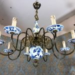 Griestu lampa ar baltu un zilu detalizāciju, 8 spuldzes (290)