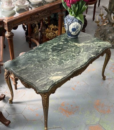 Antikt messing sofabord med grøn marmorplade - Louis XV stil