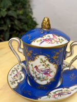 Grezna Porcelāna Krūze ar Vāku un Apakštasīti — Sevras stilā, Limoges, (limoges porcelain cup with lid and saucer — Sèvres style) (4439) - Image 5