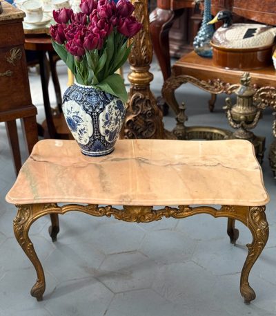 Antik stil sofabord med lyserød marmor, Louis XV rokoko