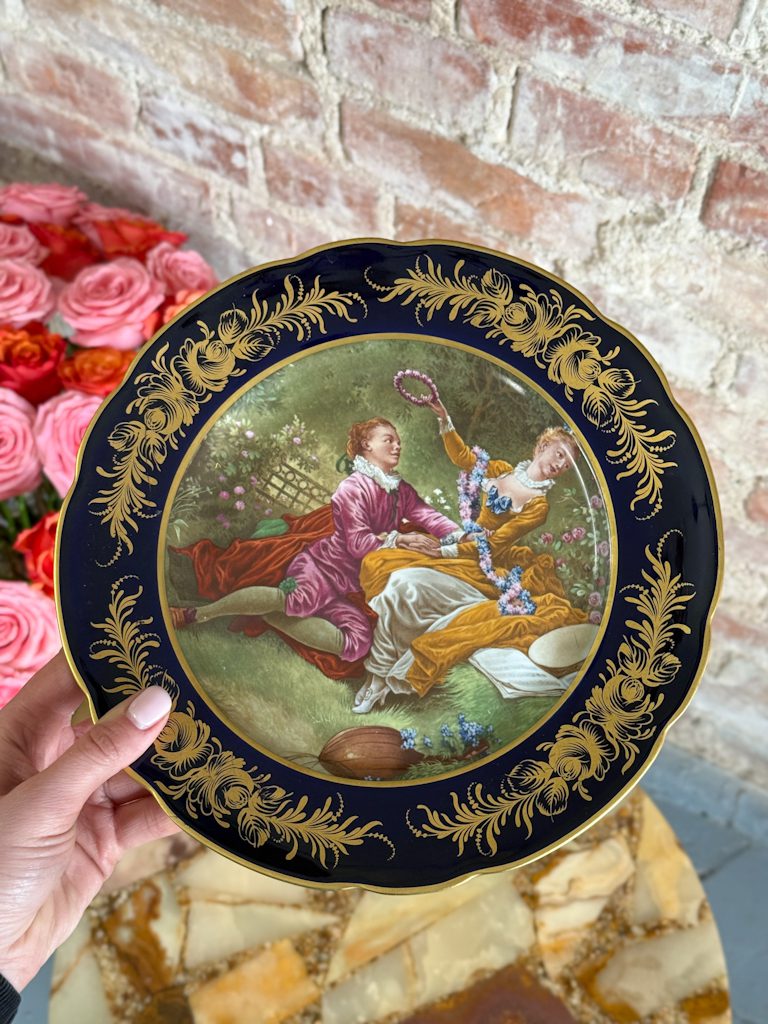 Neliela Izmēra Porcelāna Šķīvis (5445) - Image 1