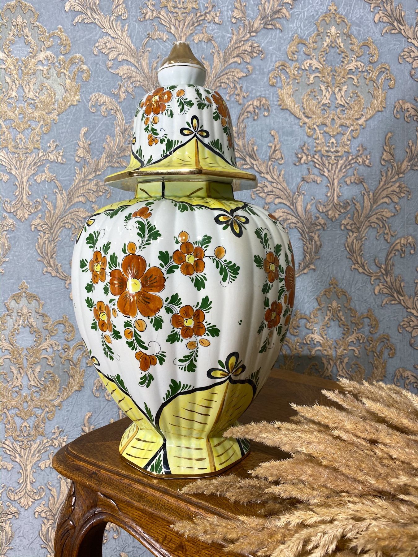 Liela vāze ar vāku, ziedu raksts (421) - Image 1