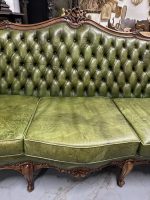 Zaļš, Ādas, Chesterfield Stila Dīvāns-Sofa, Liela Izmēra, Ideālā Stāvoklī (4295) - Image 13