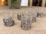 Antīks gravēta stikla liķiera komplekts ar eņģeļiem: karafe un 6 glāzītes — liquor decanter glasses set — 19. gs. beigas (6148) - Image 5