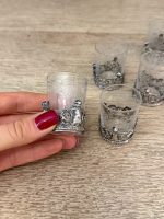 Antīks gravēta stikla liķiera komplekts ar eņģeļiem: karafe un 6 glāzītes — liquor decanter glasses set — 19. gs. beigas (6148) - Image 9
