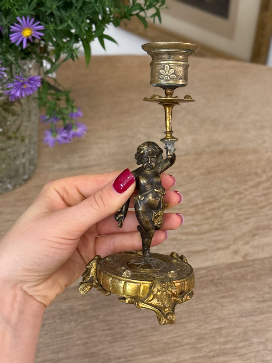 maza izmēra svečturis ar eņģeļa figūru, 1 svecei (6159) - Image 1