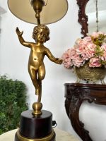 Galda Lampa ar Eņģeļa Figūru, Vidēji Liela Izmēra (4690) - Image 2