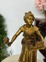 Sievietes Figūra, Neliela Izmēra, Smaga (4689) - Image 3