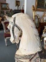 Cheval en bois, taille moyenne (3818) – Image 7