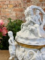 Liels porcelāna trauks ar vāku — Meisenes stilā, Perfektā Stāvoklī (Meissen Style Porcelain Centerpiece) (3294) - Image 16