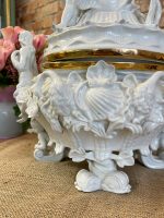 Liels porcelāna trauks ar vāku — Meisenes stilā, Perfektā Stāvoklī (Meissen Style Porcelain Centerpiece) (3294) - Image 15