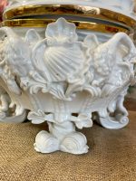 Liels porcelāna trauks ar vāku — Meisenes stilā, Perfektā Stāvoklī (Meissen Style Porcelain Centerpiece) (3294) - Image 12