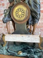 Grezns kamīna pulksteņa komplekts ar divām vāzēm — vēlā historisma (neoklasicisma) stilā, (Luxury Mantel Clock Garniture Set with Vases — Late Historism Style) (598) - Image 14