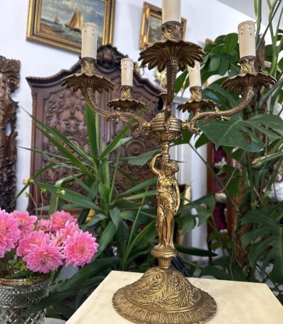 Bordlampe med figur, mellemstor (4383)