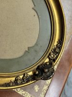 Grezns antīks franču ovāls koka rāmis zelta krāsā ar stiklu un zaļu paspartū — Paul Degrandsart Paris (antique pair of French oval gilt wood frames) (4259) - Image 8