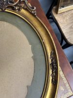 Grezns antīks franču ovāls koka rāmis zelta krāsā ar stiklu un zaļu paspartū — Paul Degrandsart Paris (antique pair of French oval gilt wood frames) (4259) - Image 14
