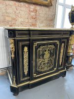 Boulle stila kumode ar bronzas aplikācijām un marmora virsmu — Napoleona III stils, Francija, ap 1860 (3566) Ļoti Liela Izmēra - Image 5