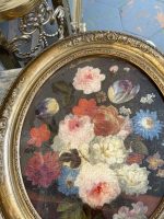 Ekskluzīvas Ovālas Klusās Dabas Gleznas ar Ziedu Motīviem Greznā Rāmī (pair of antique oval floral oil paintings) — Klus - Image 13