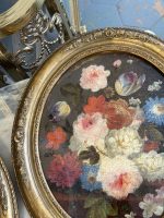 Ekskluzīvas Ovālas Klusās Dabas Gleznas ar Ziedu Motīviem Greznā Rāmī (pair of antique oval floral oil paintings) — Klus - Image 14