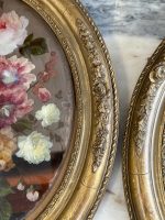 Ekskluzīvas Ovālas Klusās Dabas Gleznas ar Ziedu Motīviem Greznā Rāmī (pair of antique oval floral oil paintings) — Klus - Image 7