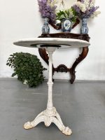Antīks franču bistro dārza galds ar marmora virsmu — historisma stilā - antique french bistro table marble top cast iron (4829) - Image 5