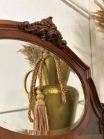 Liela izmēra riekstkoka spogulis ar faseti — Jūgendstilā (Large Antique Walnut Mirror with Beveled Glass in Jugendstil) (4987) - Image 11