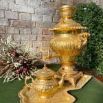 Elektrisk guldfarvet samovar (1103)
