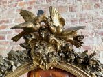 Grezns ovāls koka rāmis ar putniem un ziedu vītnēm — baroka stilā, (Antique oval giltwood frame with birds and flowers) (3862) - Image 6