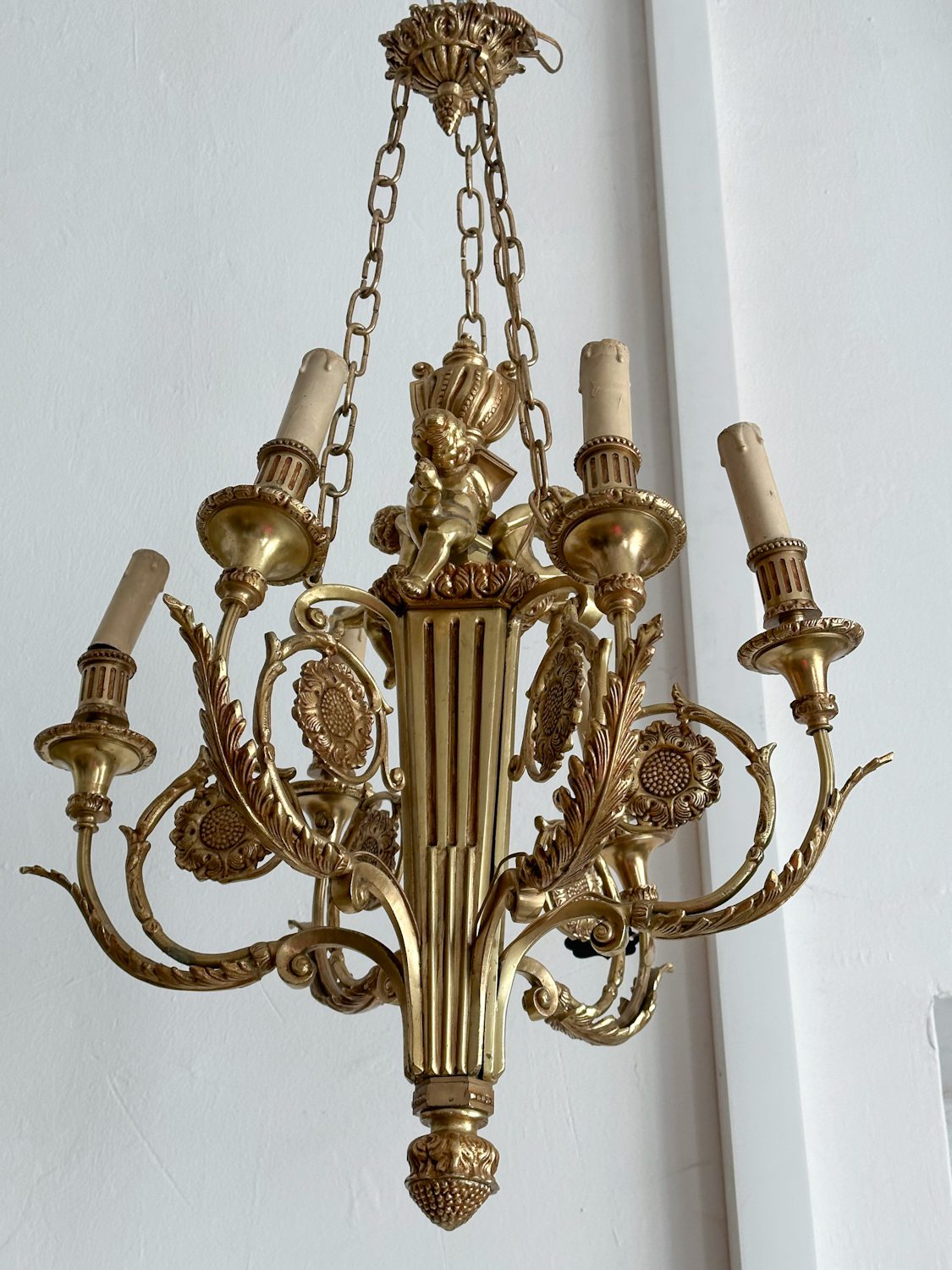 Griestu Lampa ar Enģeļiem, Vidēja Izmēra, Ļoti Smaga (4010) - Image 1