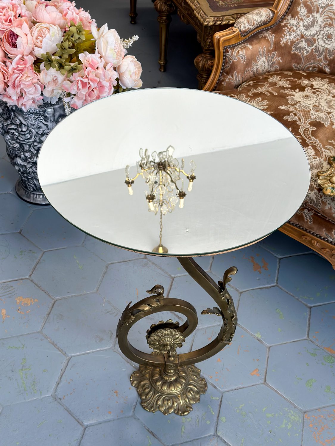 Mirror top table gilt bronze