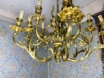 Ļoti liela izmēra, Bronzas lustra, griestu lampa ar 12 spuldzēm, ļoti smaga (435) - Image 2