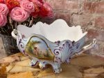 Porcelāna Kašpo ar Eņģeļu Motīviem, uz Ķepiņām, Neliela Izmēra (5453) - Image 4