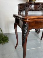 Table de jeu ouvrante avec plateau en feutre vert et décor sculpté — Style Louis XV, France, vers 1860-1890 – Image 3