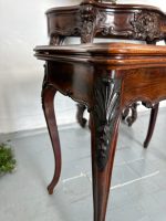Table de jeu ouvrante avec plateau en feutre vert et décor sculpté — Style Louis XV, France, vers 1860-1890 – Image 8