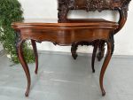 Table de jeu ouvrante avec plateau en feutre vert et décor sculpté — Style Louis XV, France, vers 1860-1890 – Image 5