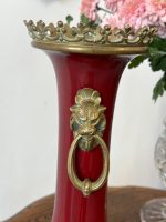 Antīka sarkana porcelāna vāze ar bronzas lējuma detaļām un lauvu galvām (antique red porcelain vase) (5080) - Image 5
