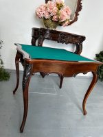 Table de jeu ouvrante avec plateau en feutre vert et décor sculpté — Style Louis XV, France, vers 1860-1890 – Image 10