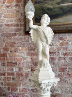 Hvidt sæt: engel (kerub) figurformet lampe + korintisk søjle (6739) - Billede 3