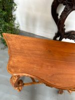 Antīka koka konsole ar caurgrieztu rocaille aparmali — Luija XV stilā (Antique Louis XV Style Carved Wood Console Table) (4675) - Image 10