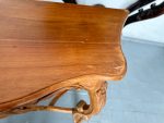 Antīka koka konsole ar caurgrieztu rocaille aparmali — Luija XV stilā (Antique Louis XV Style Carved Wood Console Table) (4675) - Image 17