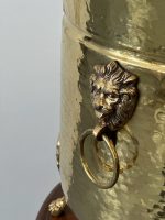Metāla Kappa ar Lauvas Galvām, Vidēja Izmēra Kaltā misiņa kašpo ar lauvas galvām un ērgļa naga kājiņām — Neoklasicisms / Vēlais Historicisms, Rietumeiropa, ap 1880.–1910. (5087) - Image 6