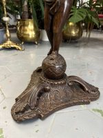 Monumentāls, ar roku cirsts koka pults statīvs ar eņģeli — 19. gadsimts (4398) - Bild 5
