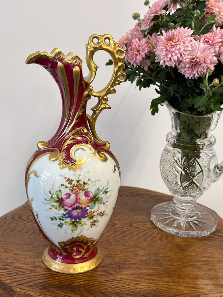 "Limoge" Porcelāna Vāze, Vidēji Liela Izmēra, Vidēji Smaga Pēc Svara (5114) - Image 1