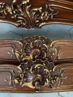 Koka gulta ar eņģeļu kokgriezumiem — Luija XV stilā, Ļoti Smalkiem Kokgriezumiem, Zelta Krāsas Akcentiem (Carved Wood Bed with Cherubs in Louis XV Style) (4008) - Image 33