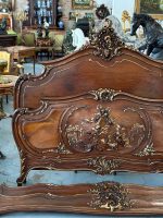 Koka gulta ar eņģeļu kokgriezumiem — Luija XV stilā, Ļoti Smalkiem Kokgriezumiem, Zelta Krāsas Akcentiem (Carved Wood Bed with Cherubs in Louis XV Style) (4008) - Image 13